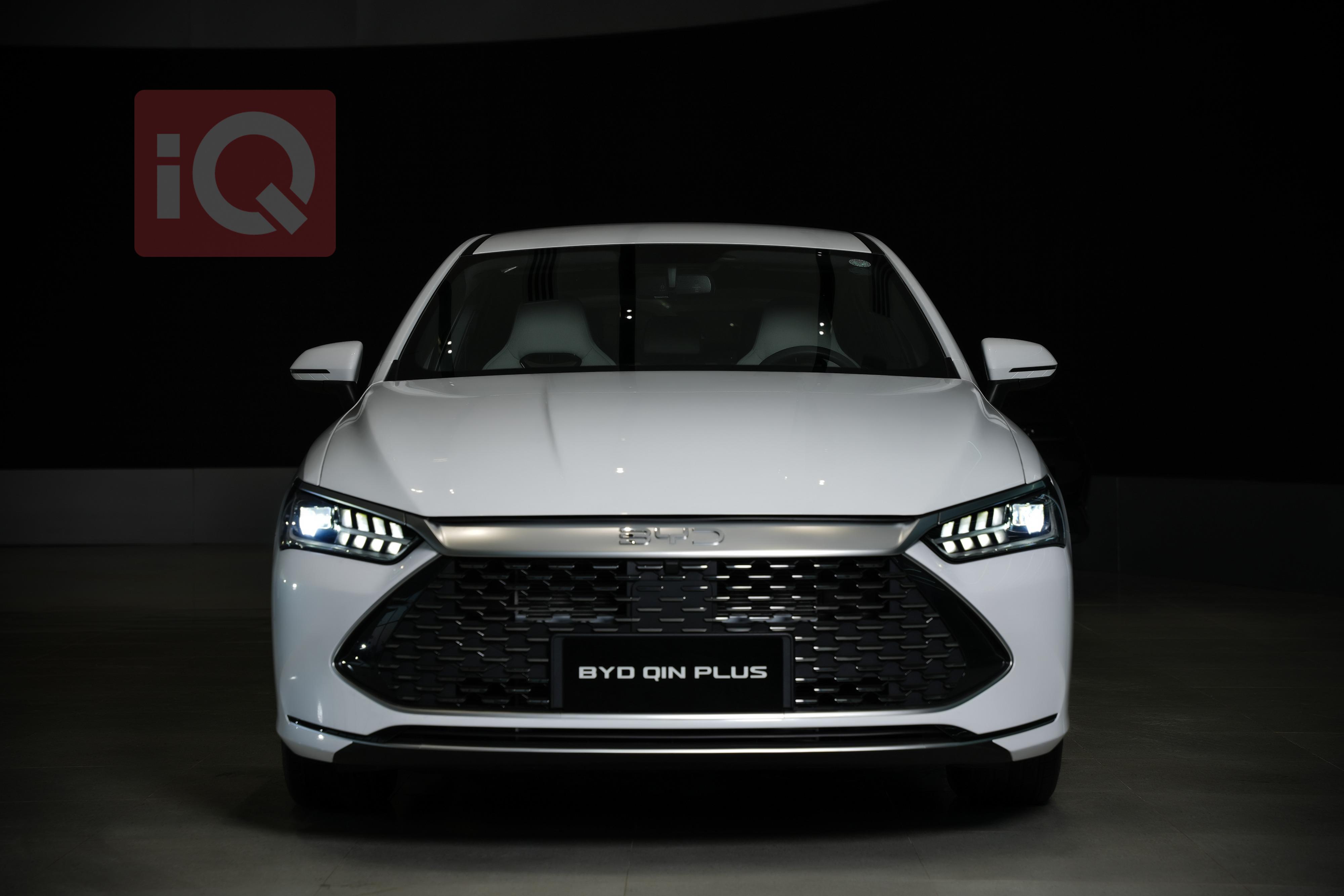 بی وای دی Qin Plus